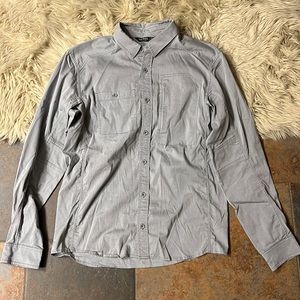 Mens Arc’teryx A2B LS shirt, mens size medium.